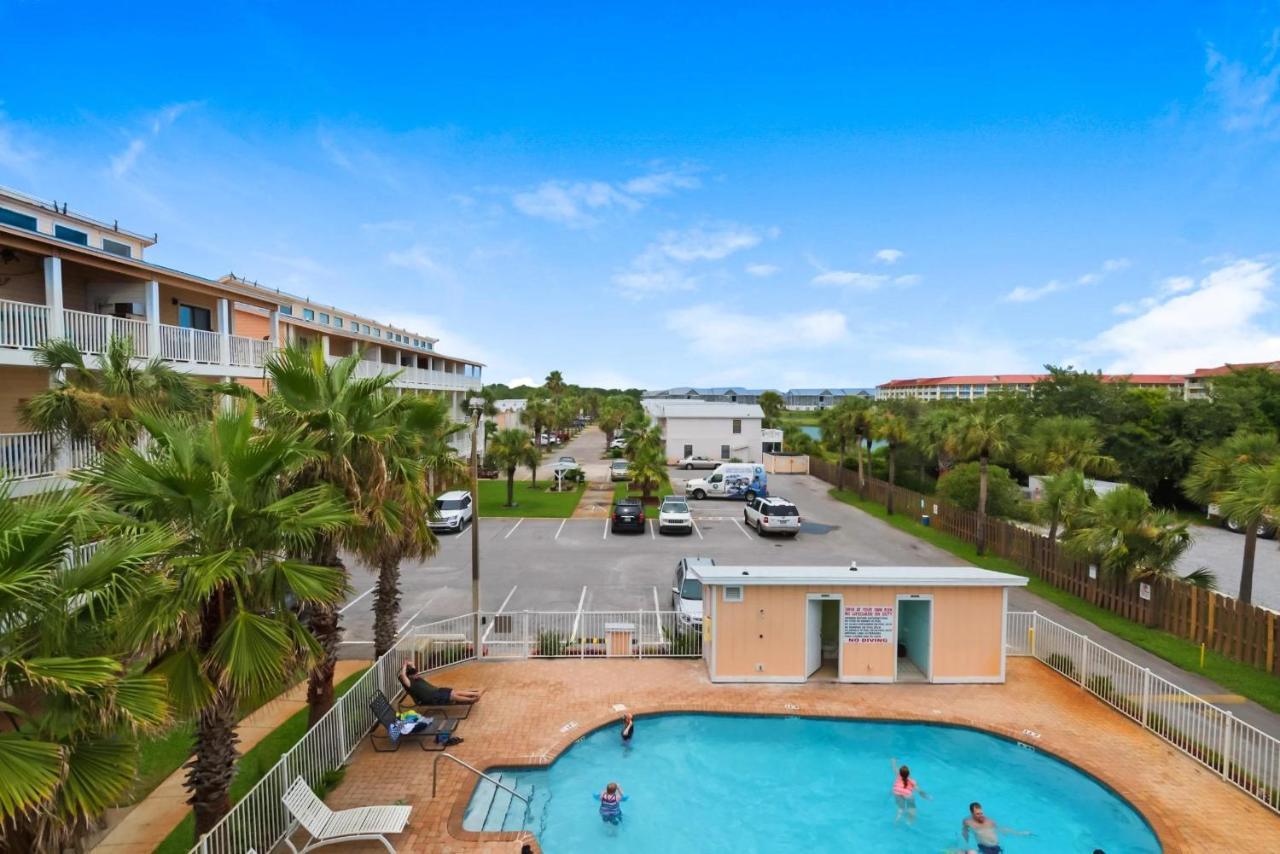 Castles West T24 Holiday home *