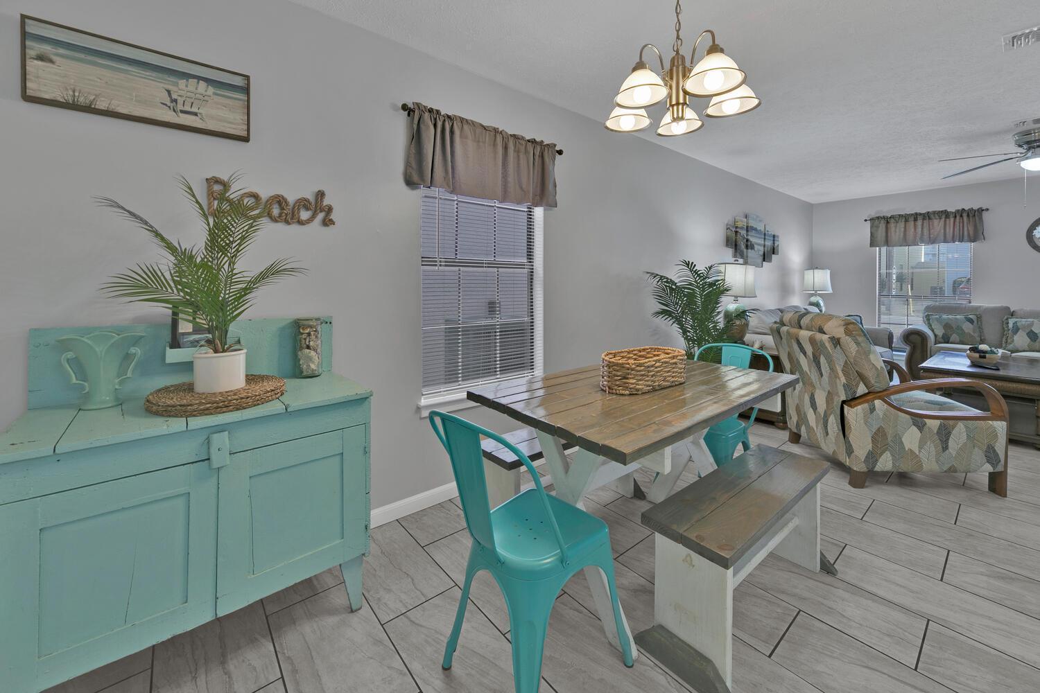 Holiday home Castles West T24